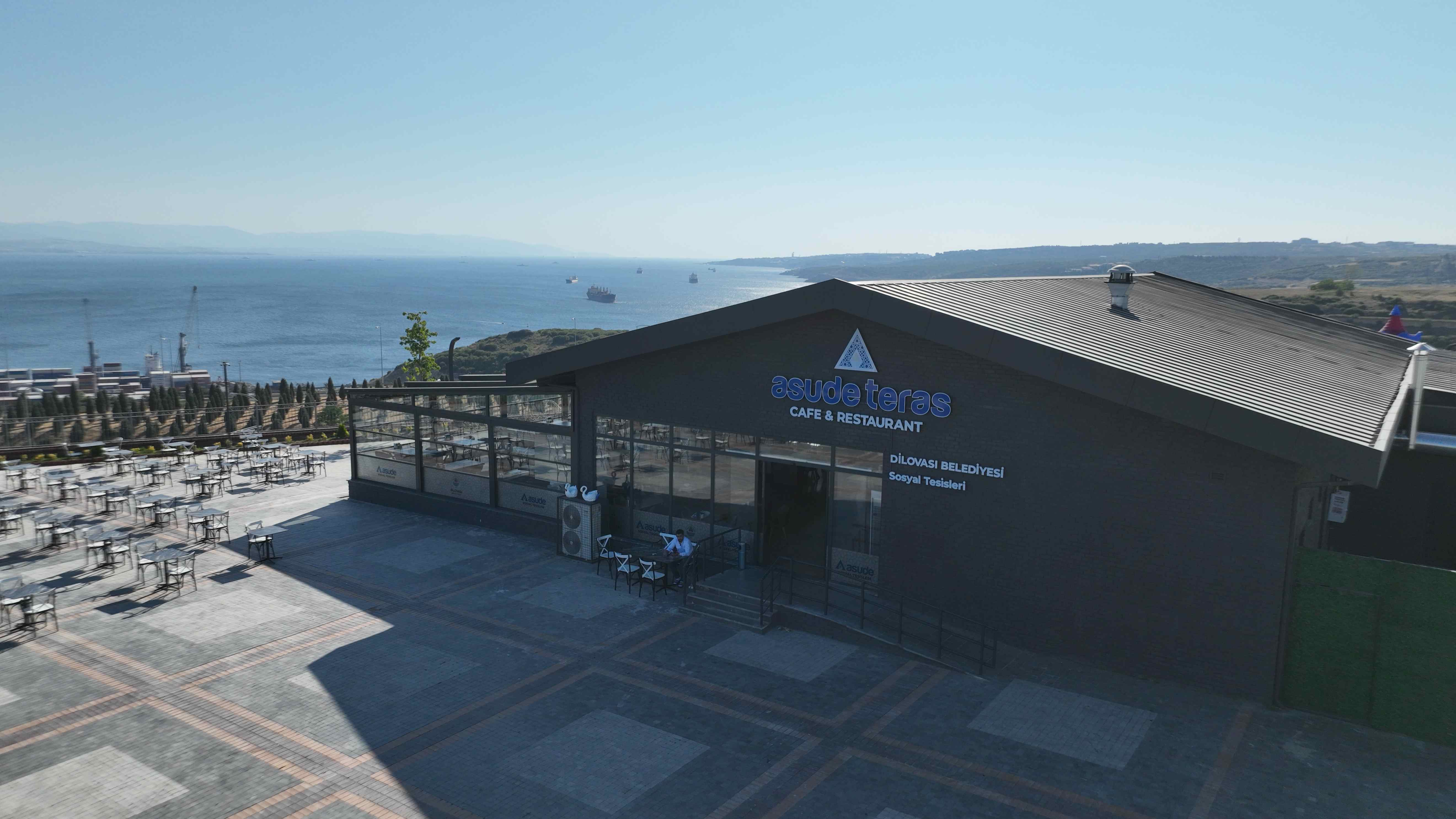 Asude Teras Cafe & Restaurant Hizmete Ald