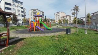 D�LOVASI�NDA PARKLAR VE OYUN ALANLARI YEN�LE