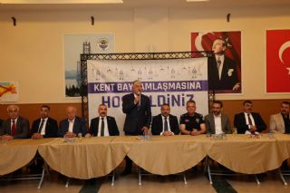 D�LOVASI BAYRAMLA�MADA BULU�TU