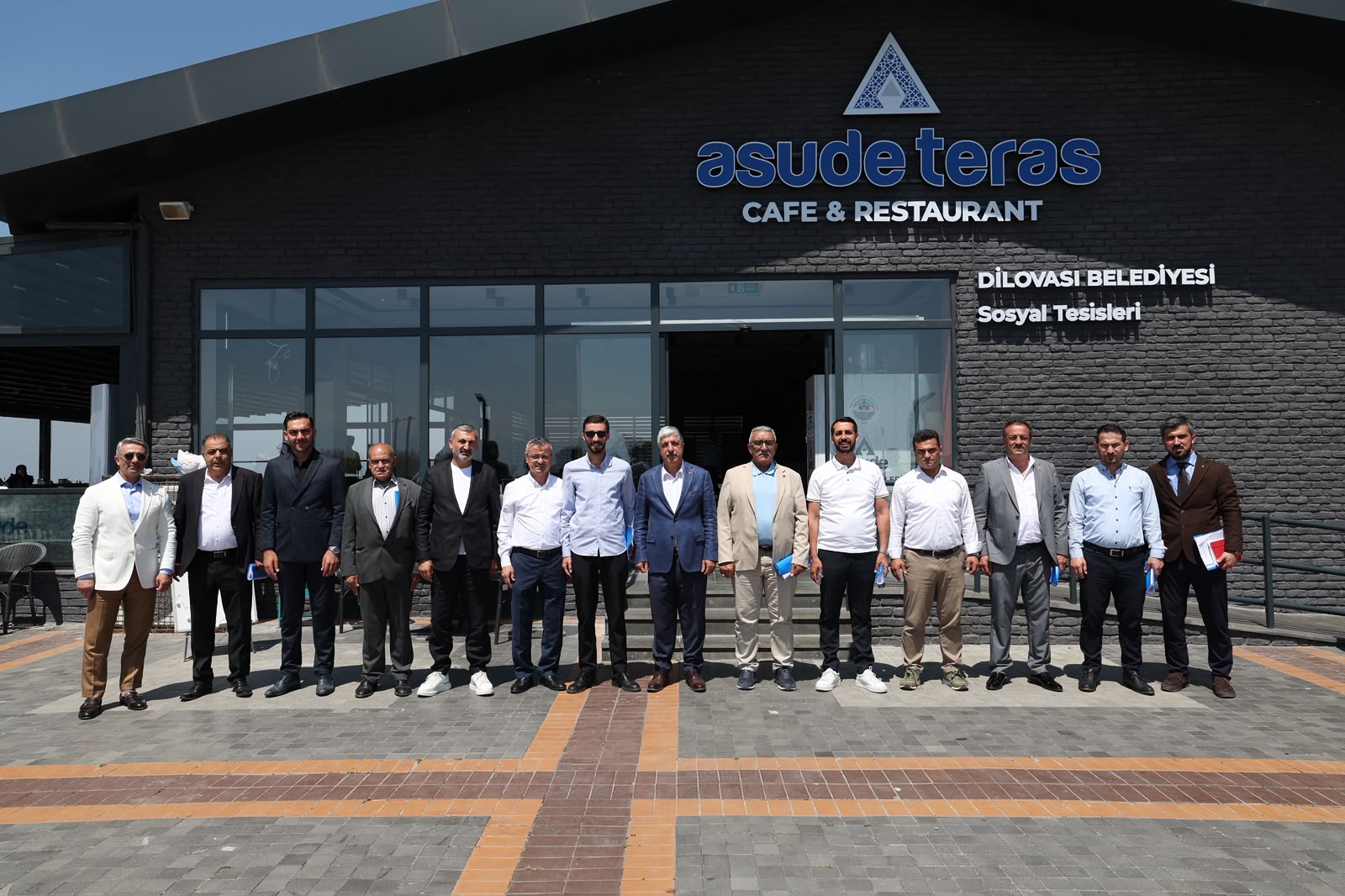 MUHTARLARIMIZ YOL ARKADA�LARIMIZDIR