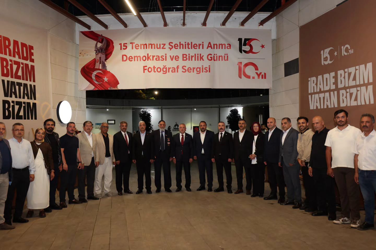 Dilovas��nda 15 Temmuz Ruhu 10. Y�l�nda Ayn� �nan� ve Kararl�l�kla Ya�at�ld�