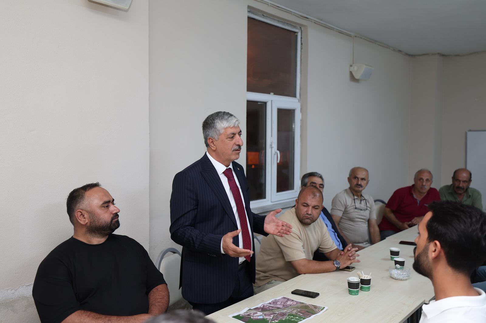 Bakan merolu, Kayapnar Mahallesinde Vatandalarla Bir Araya Geldi