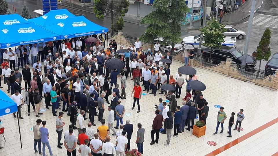 Dilovas; Kent Bayramlamasnda bulutu