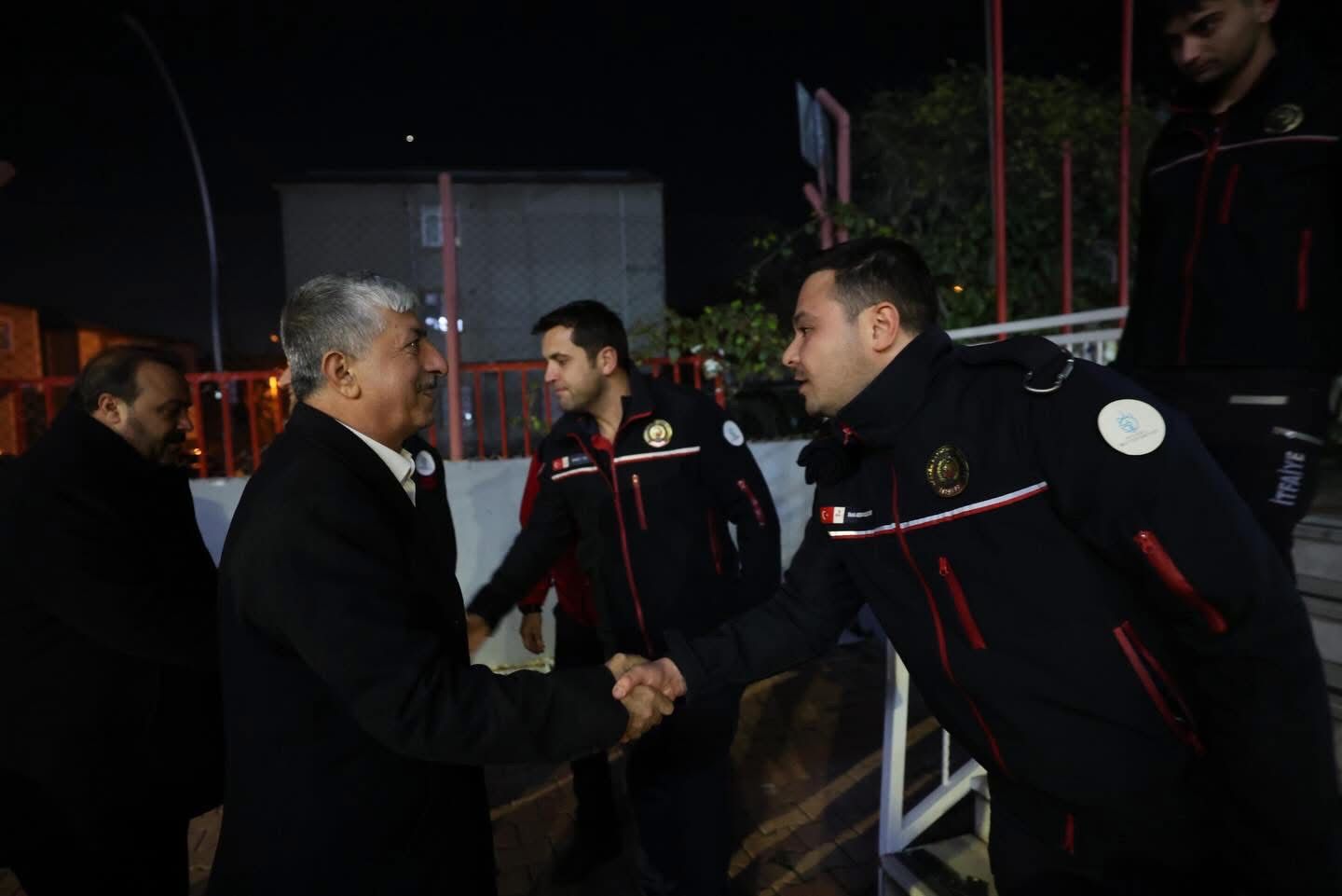 Dilovas� Yeni Y�la Kamu Kurumlar�yla Birlikte Girdi